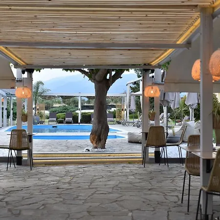 Agnantio & Hotel 3*