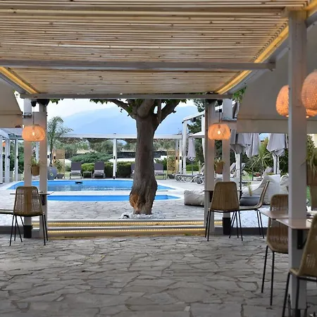 Agnantio & Hotel 3*
