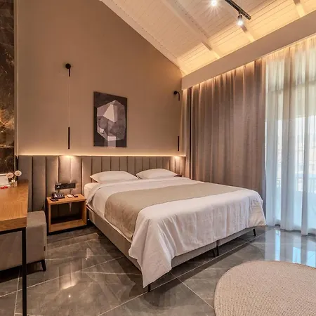Hotel Agnantio &