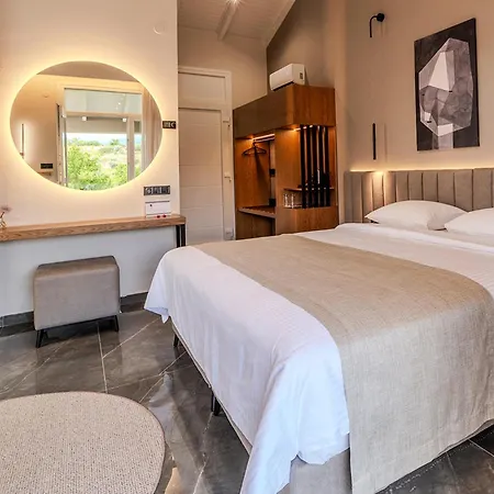 Hotel Agnantio & 3*