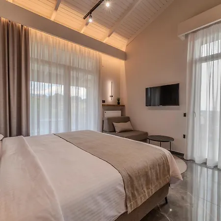 Agnantio & Отель