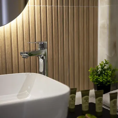 Agnantio & Hotel 3*