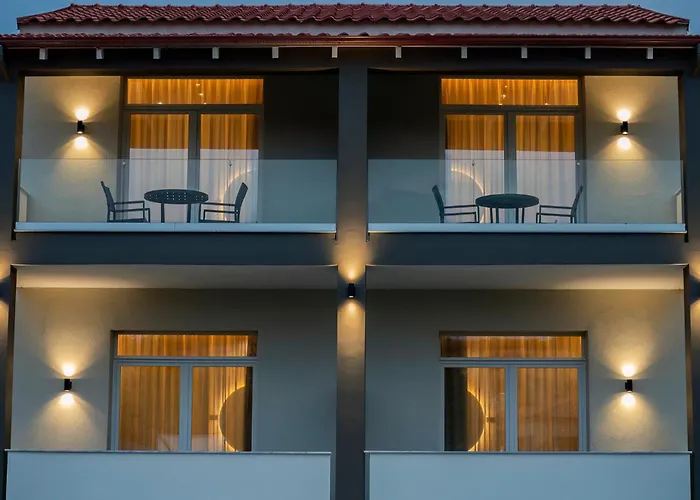 Agnantio & מלון 3*