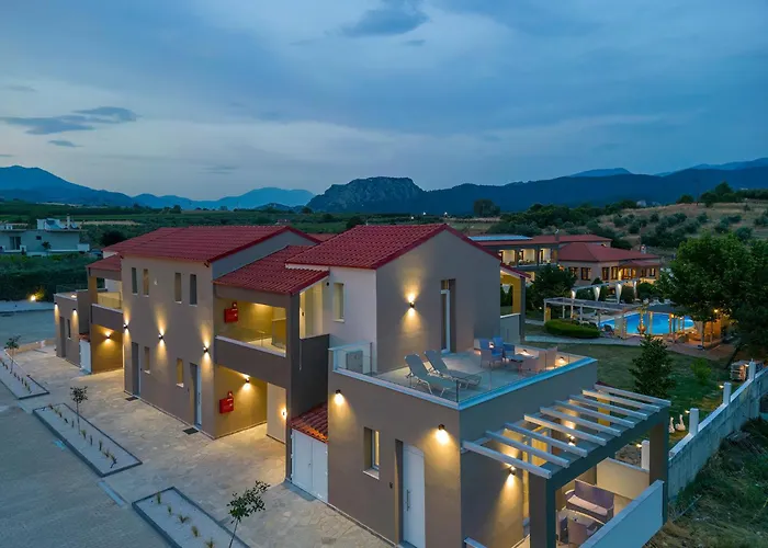 Agnantio & מלון 3*